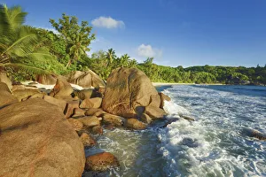 Rock formation at Anse Takamaka - Seychelles, Mahe, Anse Takamaka - Indian Ocean