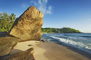 Images Dated 3rd March 2021: Rock formation at Anse Takamaka - Seychelles, Mahe, Anse Takamaka - Indian Ocean