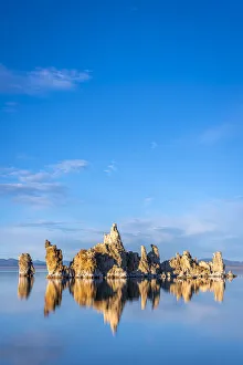 Rock formation at South Tufa on sunny day, Mono Lake, Mono County, Sierra Nevada