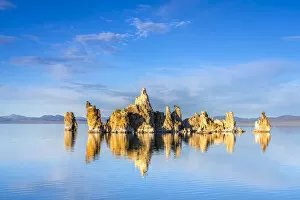 Salt Lake Gallery: Rock formation at South Tufa on sunny day, Mono Lake, Mono County, Sierra Nevada