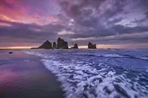 Violet Prints: Rocky coast at ocean - New Zealand, South Island, West Coast, Grey, Greymouth