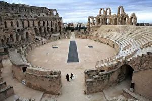 Images Dated 1st September 2011: Roman amphitheatre (230-238), El Jem, Tunisia