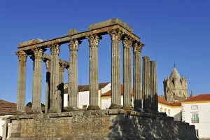 Images Dated 10th September 2013: Roman Temple of Diana, a Unesco World Heritage Site. Evora, Portugal