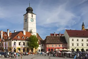 Romania, Transylvania, Sibiu, Piata Mica Square and Council Tower