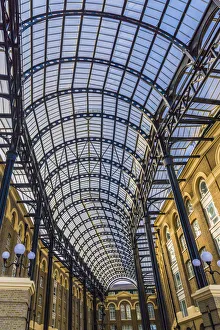 Steel Prints: Roof on Hays Galleria, London, England