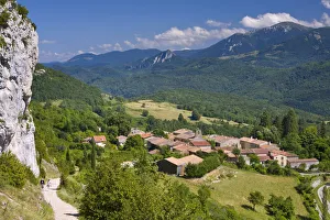 Images Dated 4th March 2009: Roquefixade looking towards Montsegur, Ariege, Midi-Pyrenees, France