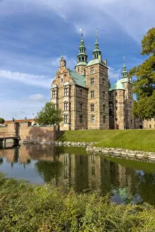 Images Dated 16th December 2021: Rosenborg Castle, Copenhagen, Hovedstaden, Denmark