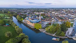 The Royal Shakesphere Theatre and Swan Theatre on the river Avon, Stratford-upon-Avon