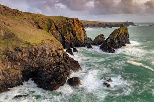 Rugged Coastline Prints: Rugged coastline near Kynance Cove, Lizard Peninsula, Cornwall, England