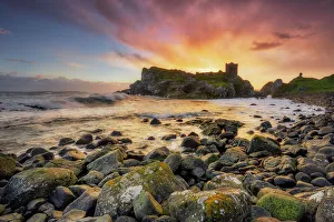 Ruins of Kinbane Castle at sunrise, Kinbane head, Ballycastle, Causeway coastel route, north coast of Ireland, County Antrim, Northern Ireland, UK, Europe