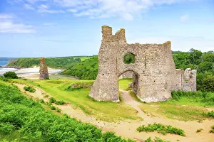 Grade Ii Prints: Ruins of Pennard Castle, with the Three Cliffs Bay (Bae y Tri Chlogwyn) or Three Cliff Bay in the background