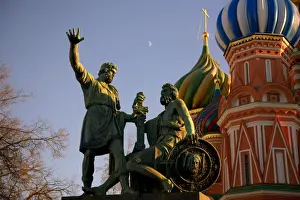 Coloured Prints: Russia, Moscow;The butcher Kuzma Minin & Prince Dmitry Podjarsky who led to expel the Poles from the Kremlin
