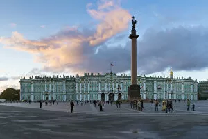Images Dated 8th April 2015: Russia, Saint Petersburg, Palace Square, Alexander Column and the Hermitage, Winter