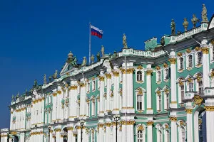 Russia, St. Petersburg, Dvotsovaya Square, Winter Palace and Hermitage Museum