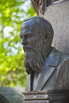 Images Dated 28th November 2011: Russia, St. Petersburg, Vosstaniya, Tikhvin Cemetery, grave of Fyodor Dostoevsky, writer