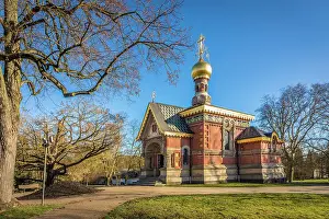 Russian church in the spa gardens of Bad Homburg vor der Hohe, Taunus, Hesse, Germany