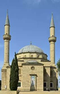 Images Dated 28th August 2018: Sahidlar Xiyabani Mosque. Baku, Azerbaijan