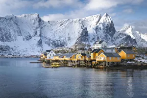 Sakrisoy village in the middle of Reine Bay, Lofoten Islands, Nordland, Norway