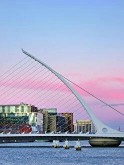 Images Dated 31st March 2023: Samuel Beckett Bridge at dusk, Dublin, Ireland