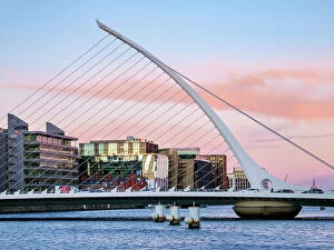 Images Dated 31st March 2023: Samuel Beckett Bridge at sunset, Dublin, Ireland