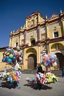 Images Dated 26th November 2005: San Cristobal Cathedral