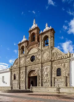 Images Dated 9th October 2018: San Pedro Cathedral, Maldonado Park, Riobamba, Chimborazo Province, Ecuador