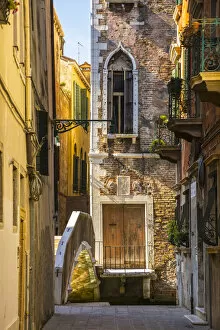 Images Dated 3rd October 2016: San Polo district, Venice, Veneto, Italy