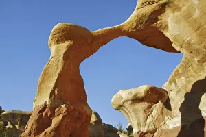 Devils Garden Prints: Sandstone erosion landscape in Devils Garden at Metate Arch - USA, Utah, Kane