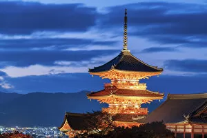 Kansai Collection: Sanjunoto pagoda of Kiyomizu-dera Temple at Night, Higashiyama, Kyoto, Japan