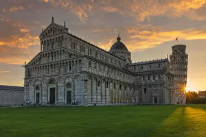 Images Dated 21st February 2022: Santa Maria Assunta Cathedral and Leaning Tower of Pisa, Piazza dei Miracoil, Pisa, Tuscany, Italy