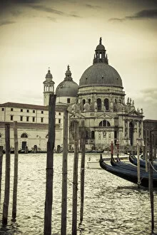 Images Dated 5th November 2013: Santa Maria Della Salute, Grand Canal, Venice, Italy