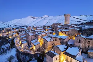 Tourist Destination Prints: Santo Stefano di Sessanio covered with snow