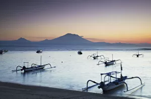 Images Dated 19th September 2011: Sanur beach at dawn, Bali, Indonesia