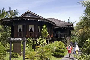 Images Dated 1st May 2009: Sarawak Cultural Village, Kuching, Borneo, Malaysia