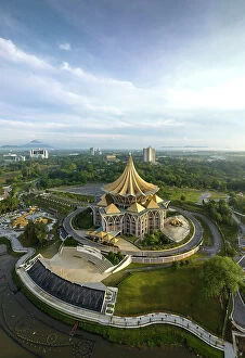 Images Dated 2nd May 2023: Sarawak State Legislative Assembly Building, Kuching, Sarawak, Borneo, Malaysia, Asia