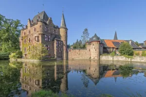 Images Dated 21st October 2020: Satzvey castle, Eifel, North Rhine Westphalia, Germany