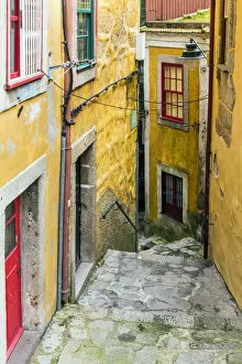 Images Dated 18th July 2016: Scenic street in Ribeira district, Porto, Portugal