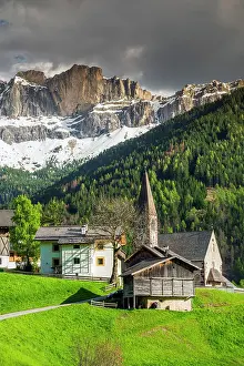Odle Prints: Scenic view of St. Magdalena-Santa Maddalena mountain village with Odle (Geislergruppe) mountain group behind