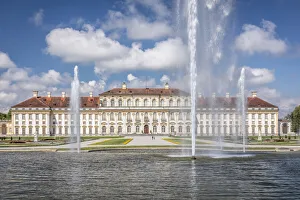 Munich Gallery: Schleissheim New Palace with the large fountain, Oberschleissheim, Upper Bavaria, Bavaria, Germany