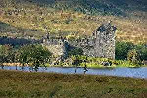 Images Dated 6th February 2023: Scotland, Argyll and Bute, Kilchurn Castle, Loch Awe