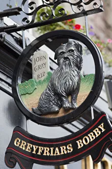 Dogs Prints: Scotland, Edinburgh, Greyfriars Bobby Pub Sign