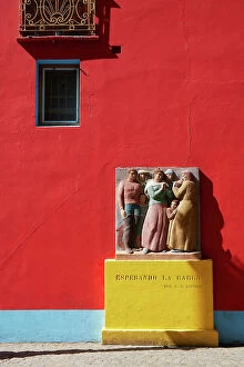 Images Dated 27th April 2023: Detail of a sculpture named 'Awaiting the barge' (Spanish: Esperando la barca)