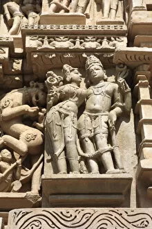 Images Dated 10th April 2008: Sculpture of Parsvanatha, Jain temple, UNESCO World Heritage site, Khadjuraho, Madhya