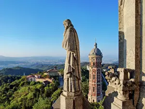 Figure Prints: Sculpture at the Temple Expiatori del Sagrat Cor and Torre de les Aigues de Dos Rius