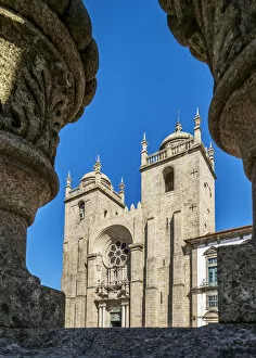 Images Dated 7th March 2019: Se Cathedral, Pelourinho Square, Porto, Portugal