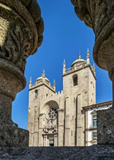 Images Dated 7th March 2019: Se Cathedral, Pelourinho Square, Porto, Portugal