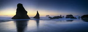 Daybreak Gallery: Sea Stacks at Sunset, Bandon Beach, Oregon, USA