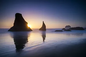 Sea Stacks at Sunset, Bandon Beach, Oregon, USA