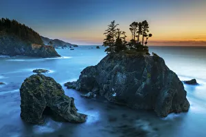 Sea Stacks at Sunset, near Natural Bridges Viewpoint, Samuel H. Boardman State Scenic Corridor