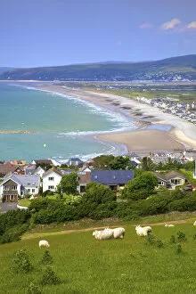 Wales Collection: The Seaside Resort of Borth, Cardigan Bay, Wales, United Kingdom, Europe